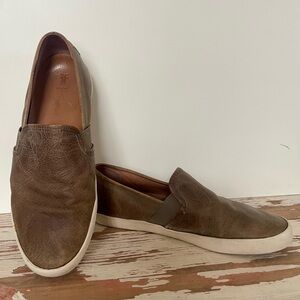 Frye Leather Loafer (Women’s size 10)